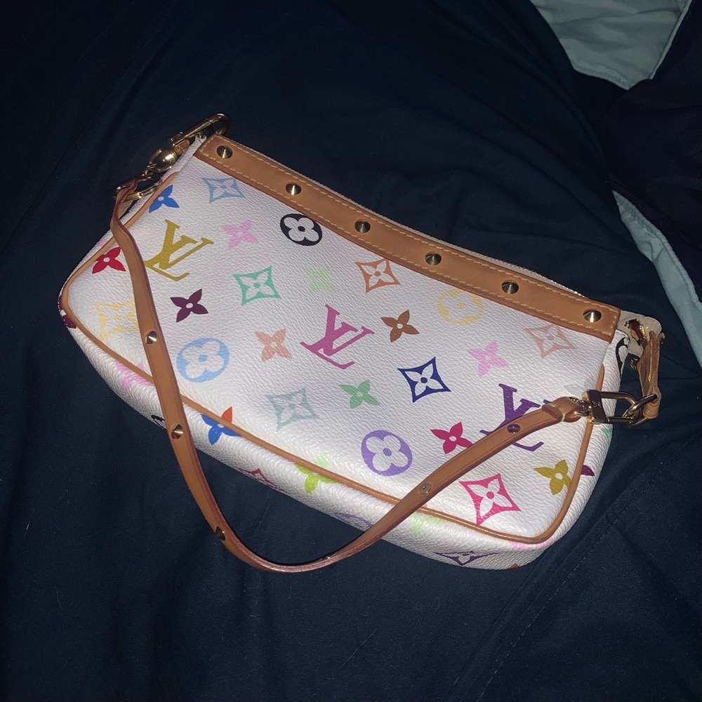 💯 Authentic Louis Vuitton Murakami Pochette